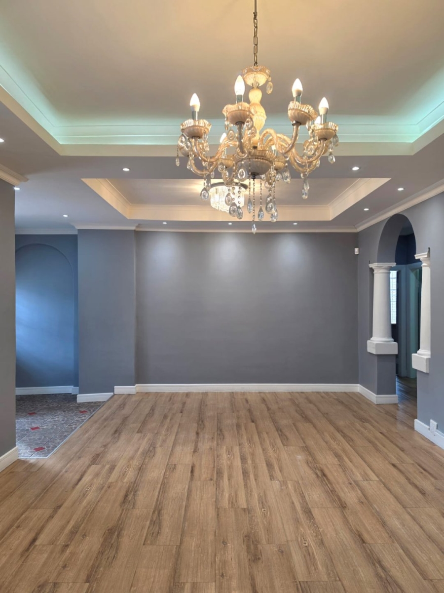 5 Bedroom Property for Sale in Kenilworth Western Cape